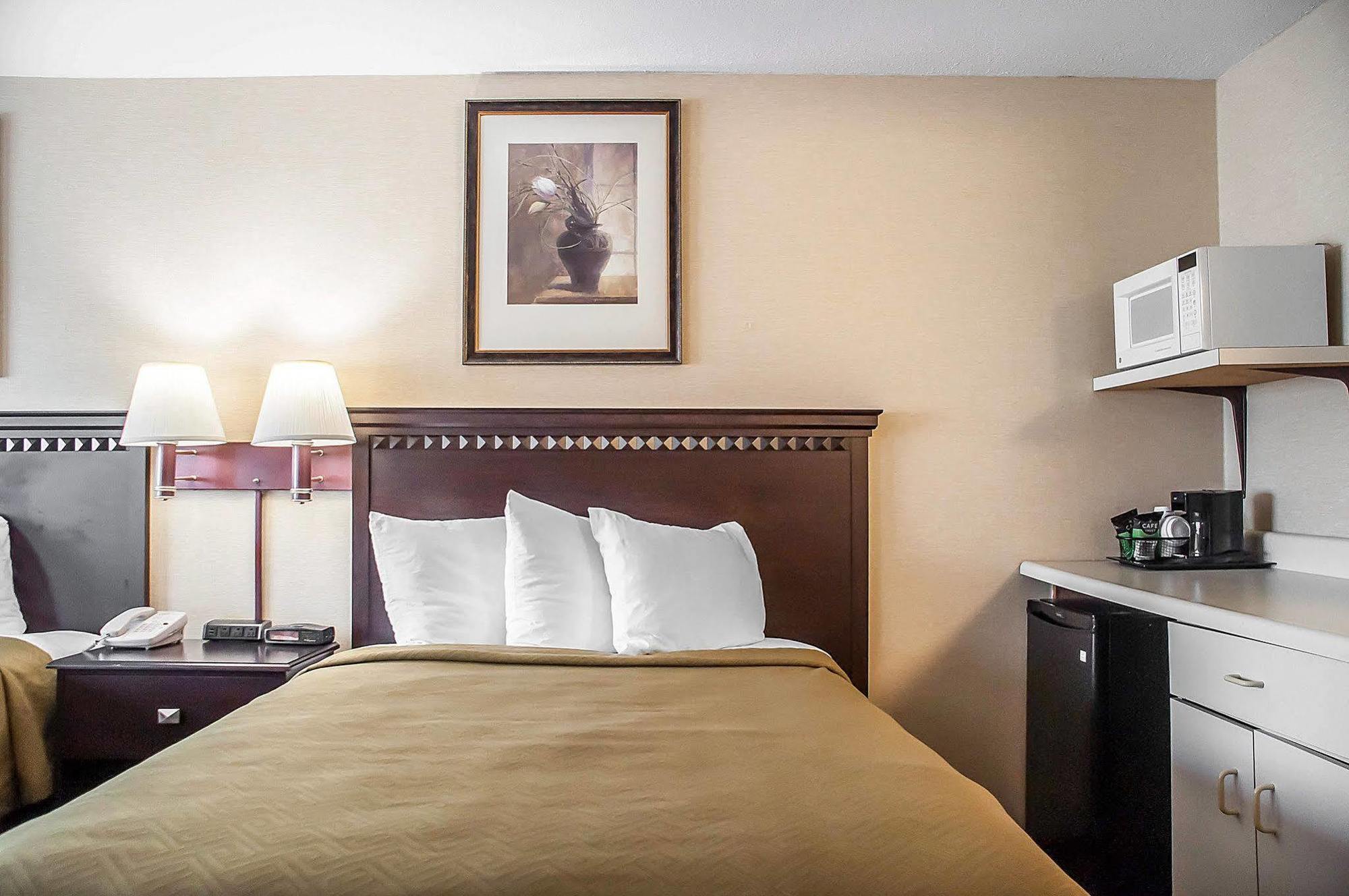 Econo Lodge Elmira-Corning Fisherville Εξωτερικό φωτογραφία